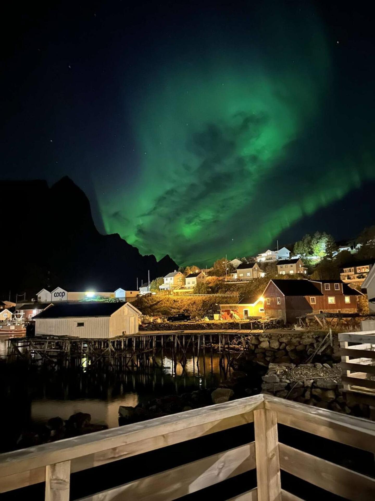 Вилла Reine Rorbu, Amaliebua Экстерьер фото